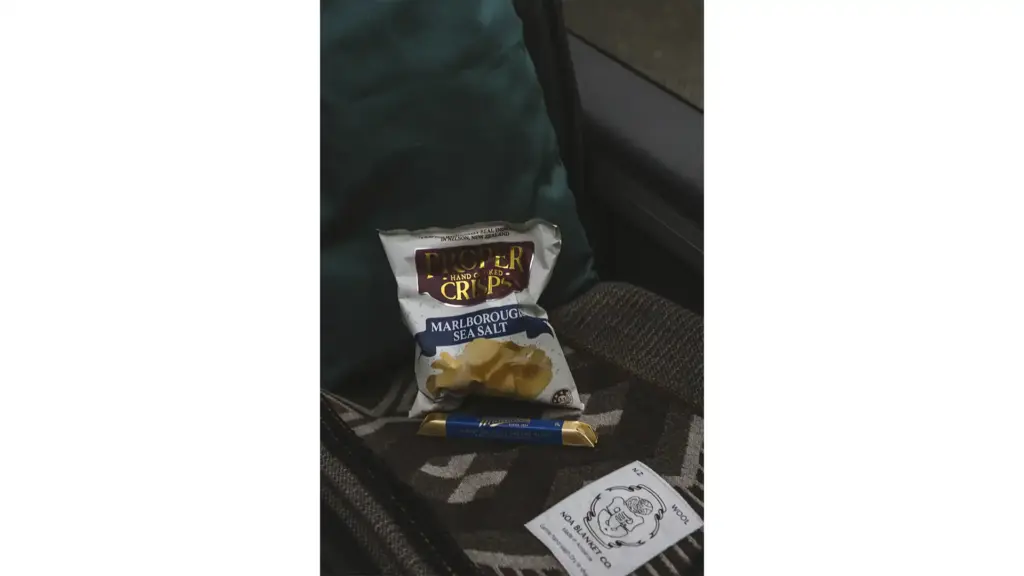 Afternoon snacks and chocolate served on the Milford Sound Business Class tour